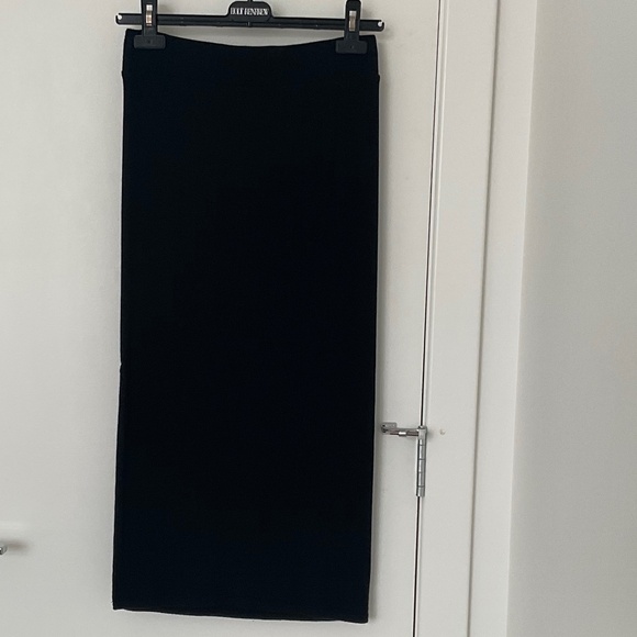 ATM MODAL RIB SIDE SLIT MAXI SKIRT - Picture 2 of 9